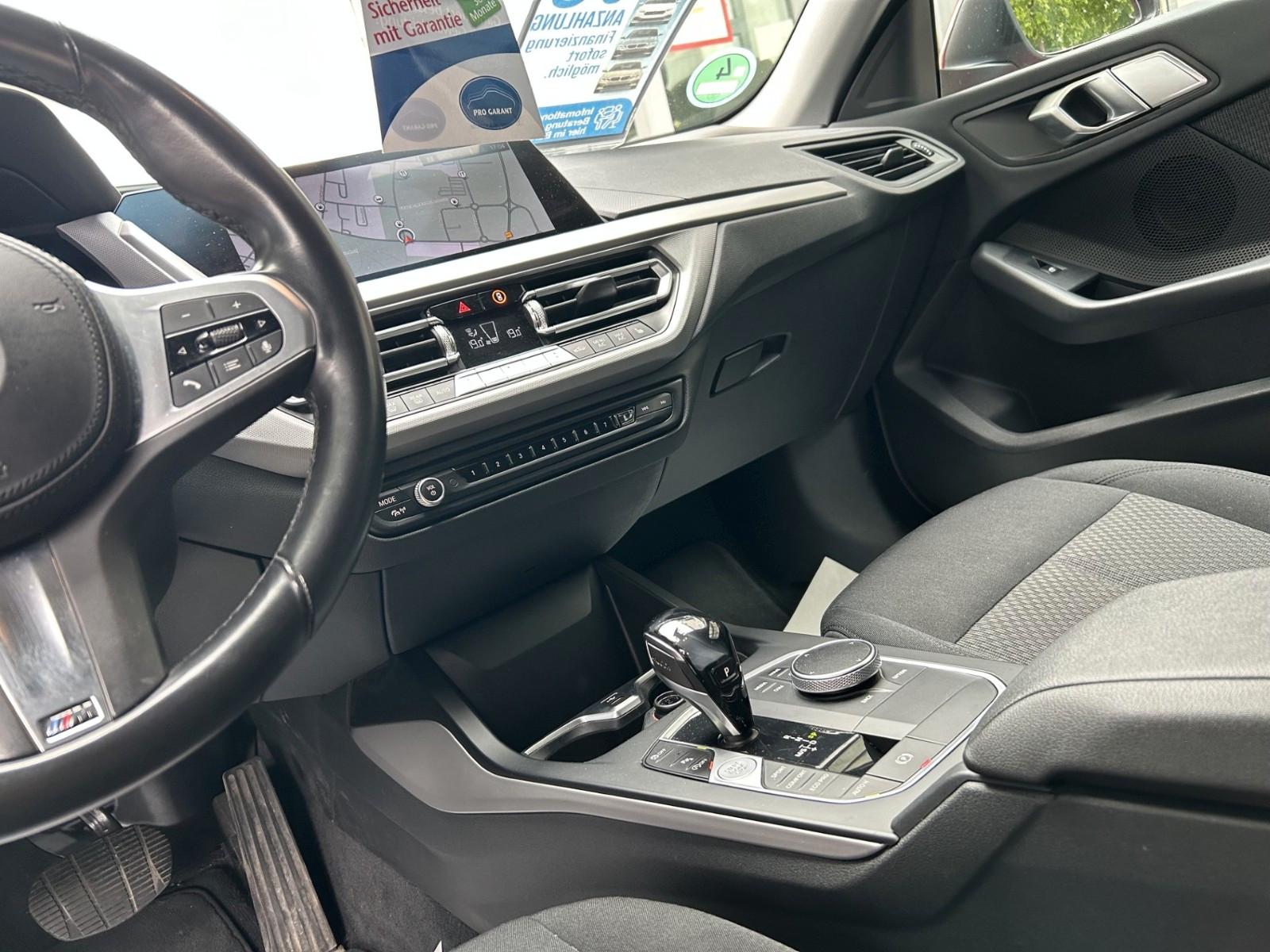 BMW 216 Aut.Gran Coupe Live Cockpit*///M-Lenkrad*