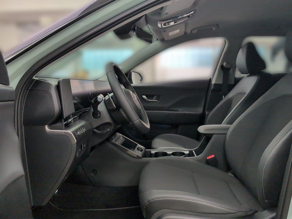 Fahrzeugabbildung Hyundai KONA MY25 1.6T AT 4WD PRIME 360+NAVI+LED+SHZ+QI+