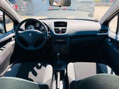 PEUGEOT 207 TÜV02/27*8bereift*Klima*Voll Scheckheft*PANO