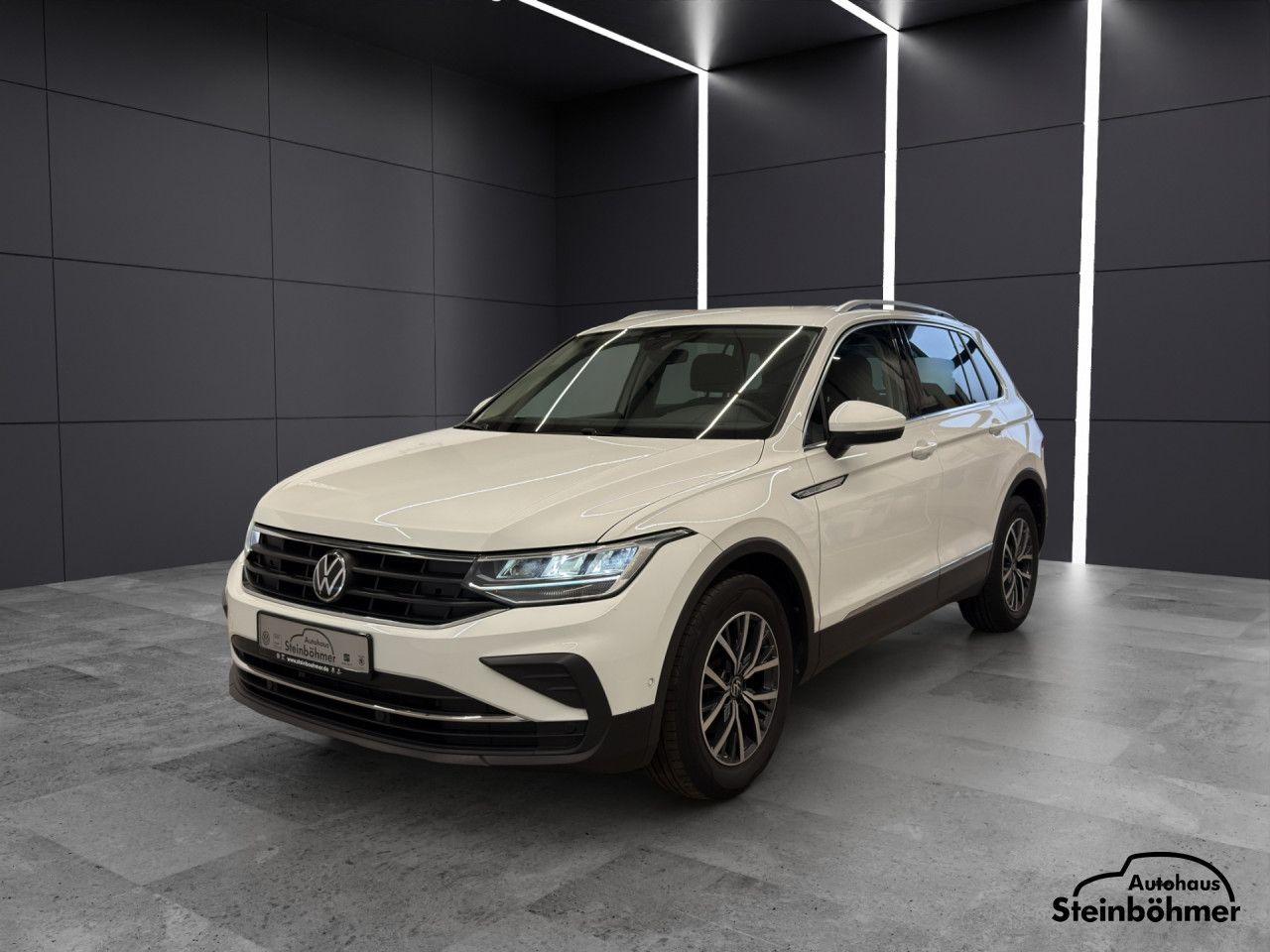 Volkswagen Tiguan Life 2.0TDI DSG LED NAV AHK ACC SHZ Navi