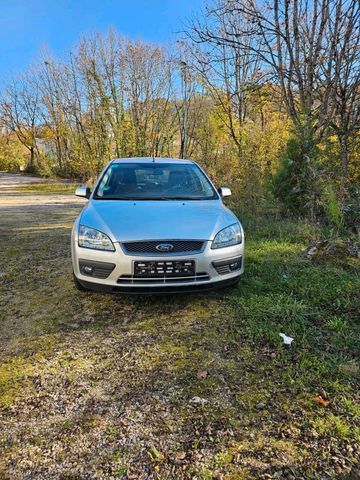 Ford Focus 116 PS tüv Juli 2025