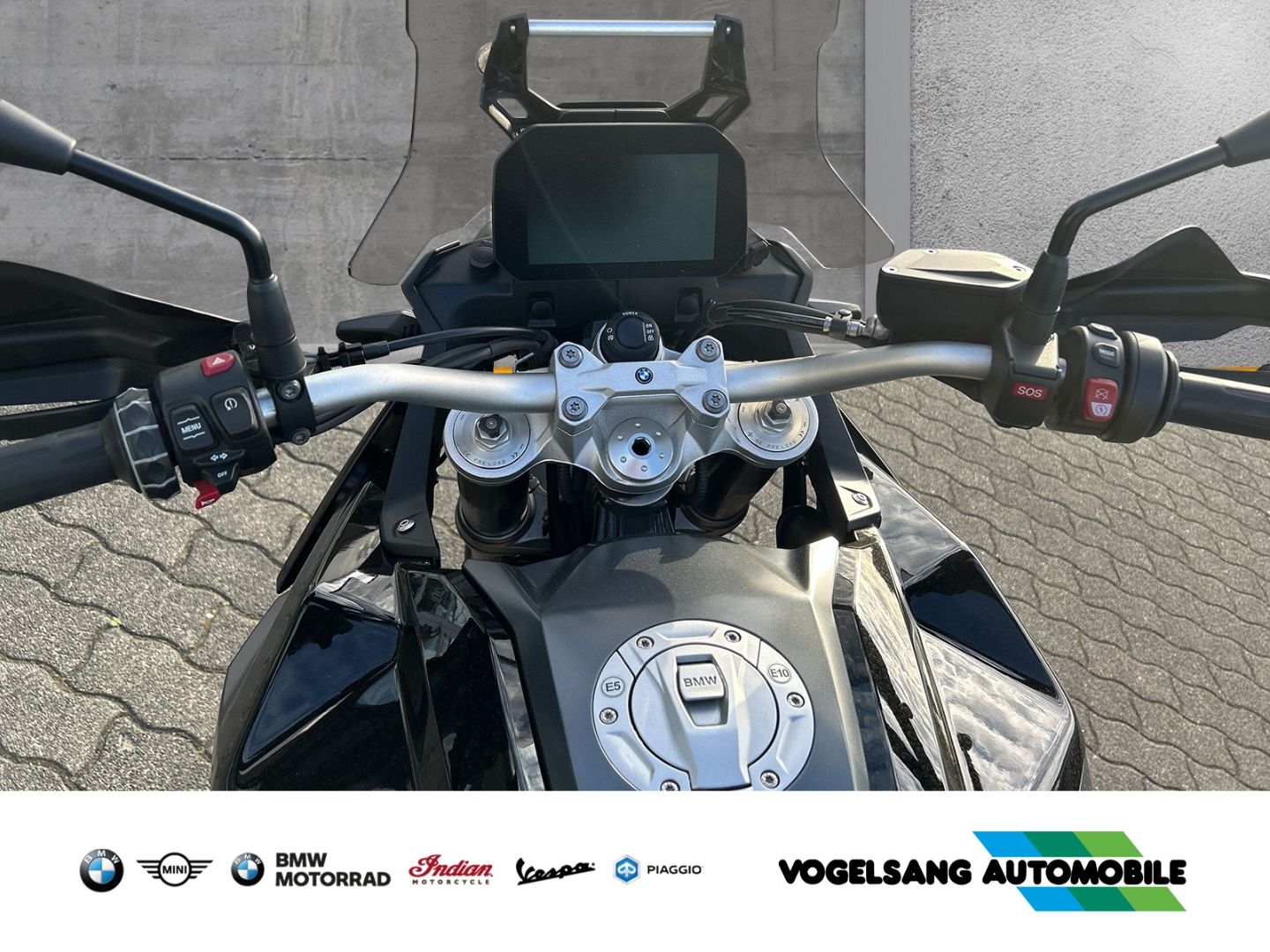 Fahrzeugabbildung BMW F 900 GS Dynamik-Paket, Akrapovic-Endschalldämpf