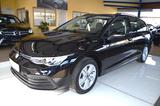 Volkswagen Golf VIII Variant Life NAVI / KLIMAAUTO./ 98TKM - Volkswagen Golf: 98