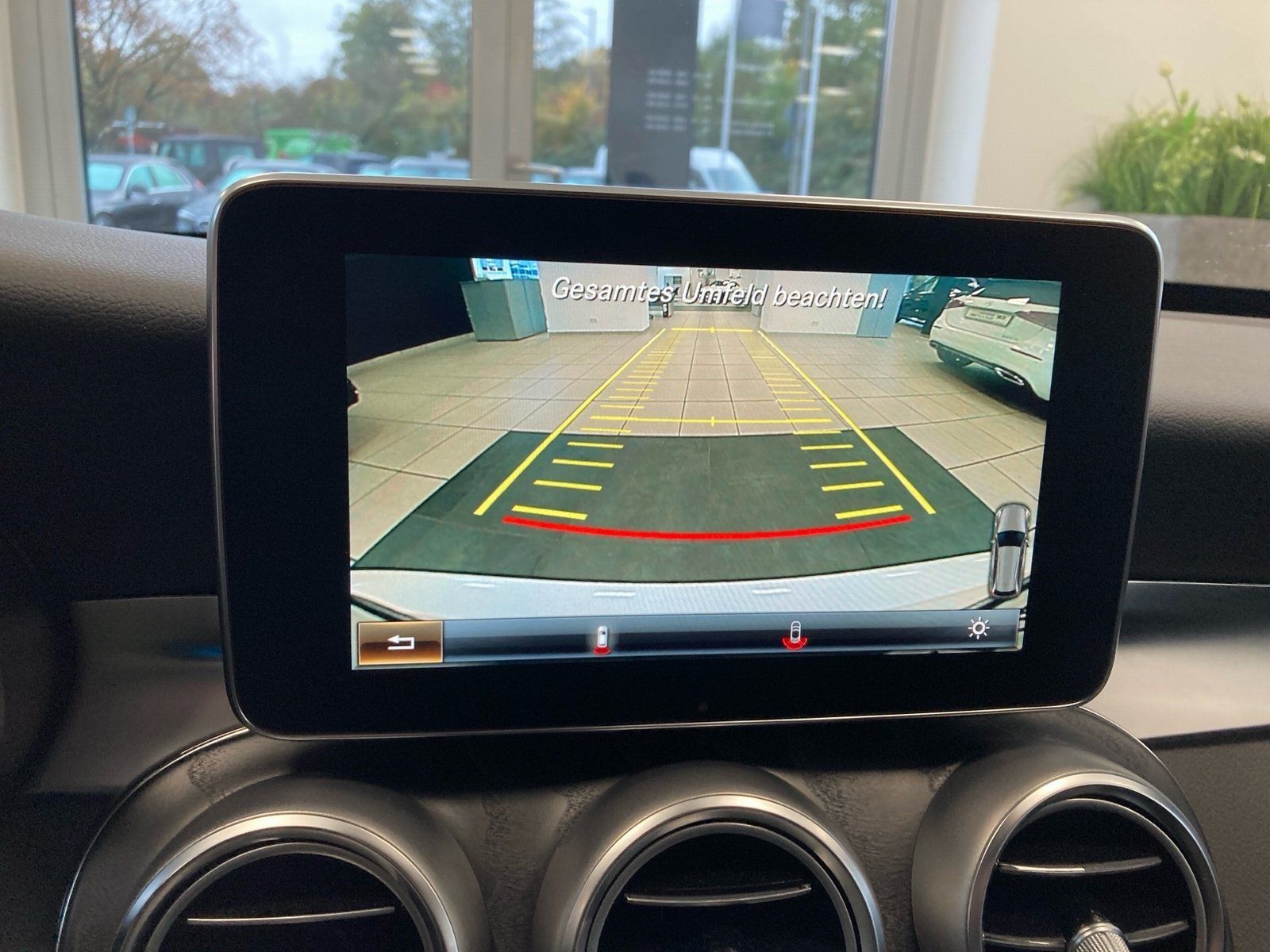 Fahrzeugabbildung Mercedes-Benz C 300 T AMG*LED*Totwink*Burmester*Kamera*Comand*