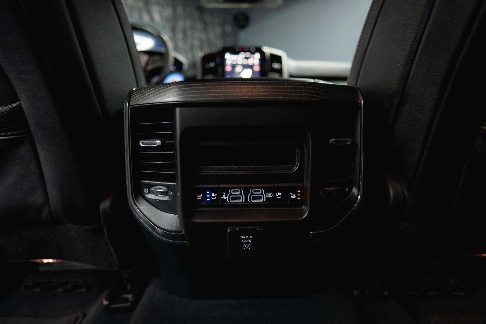 Fahrzeugabbildung Dodge RAM 5.7 V8 HEMI 4x4 Limited Longbed Hardtop 19%