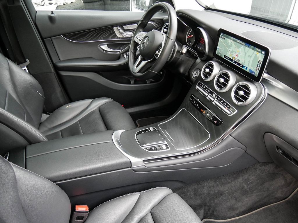 Mercedes-Benz GLC 300 e 4M |DISTR|KEYL|LED|NAVI|PANO|360°|MBUX