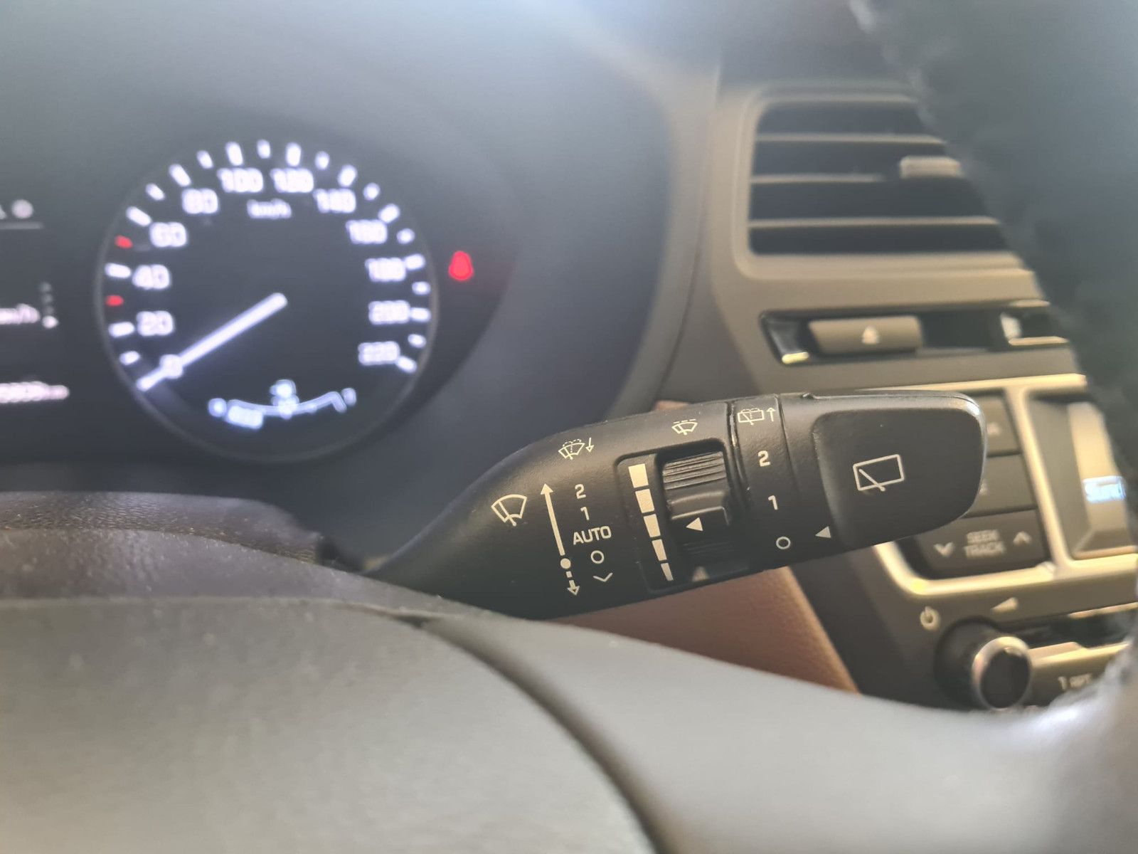 Fahrzeugabbildung Hyundai i20 Style / KLIMA / PANORAMADACH/GARANTIE