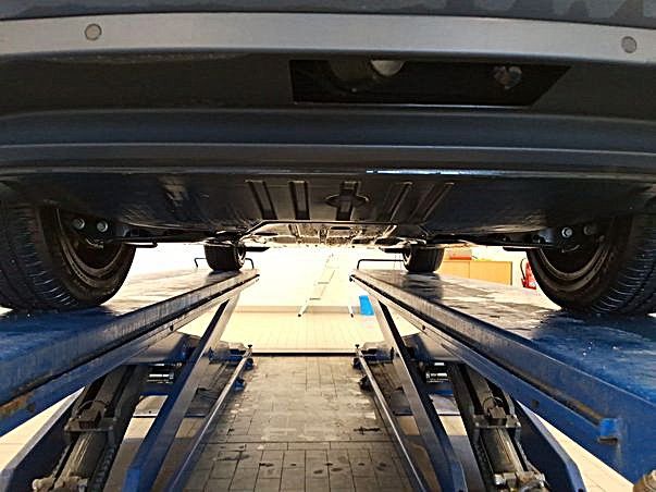 ID.4 Pure 125kW AHK Wärmep. IQ-LIGHT Anschlussga