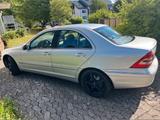 Mercedes-Benz Mercedes Benz C 220 - gebrauchte Mercedes-Benz C 220 aus dem Jahr 2003