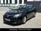 Toyota Avensis Kombi Europe - Toyota Avensis: Schwarz