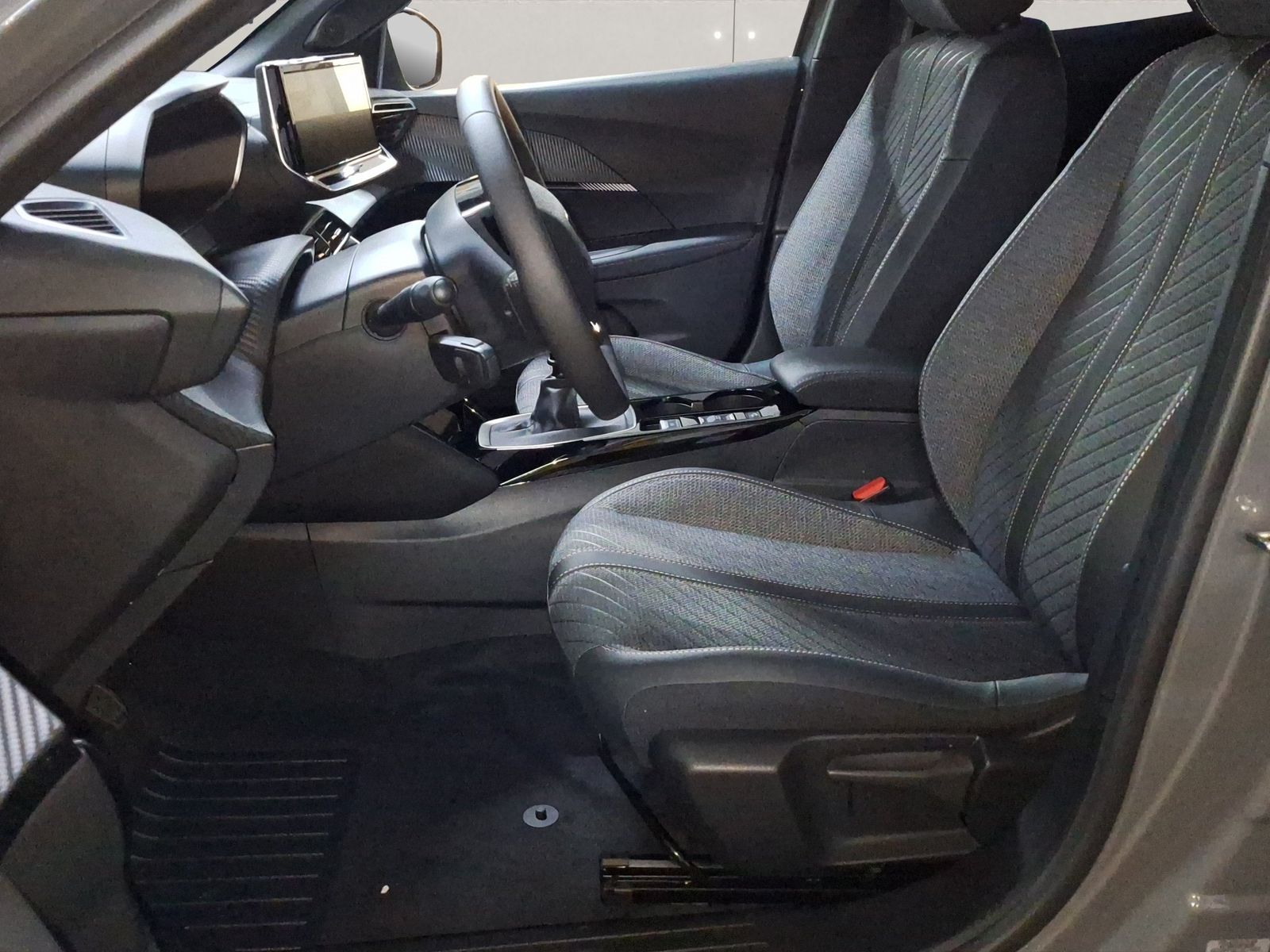 Peugeot 2008 - Bild 8