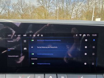 Bild 16 Opel Astra GS ST NAVI/SHZ+LHZ/PDC vo+hi+360Cam/LED