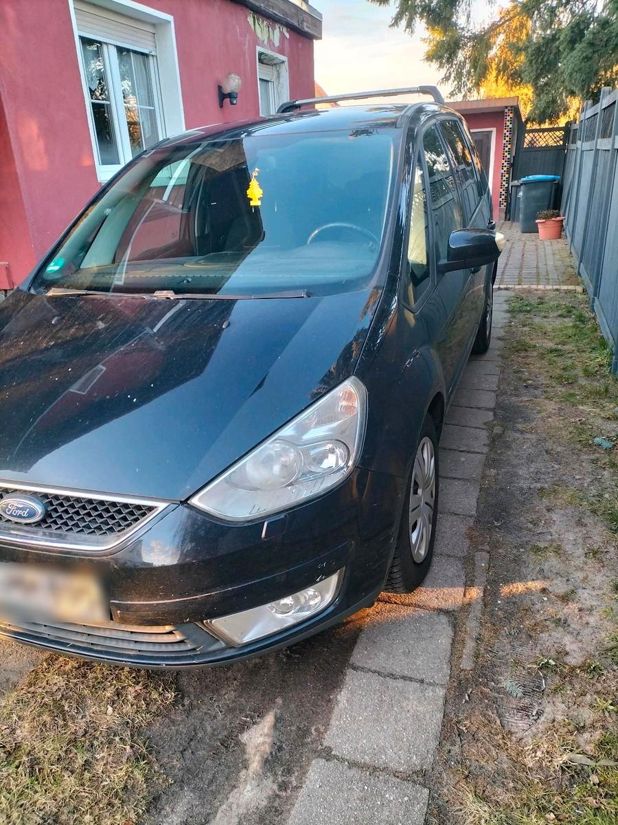 Ford Galaxy 2008 — photo 11