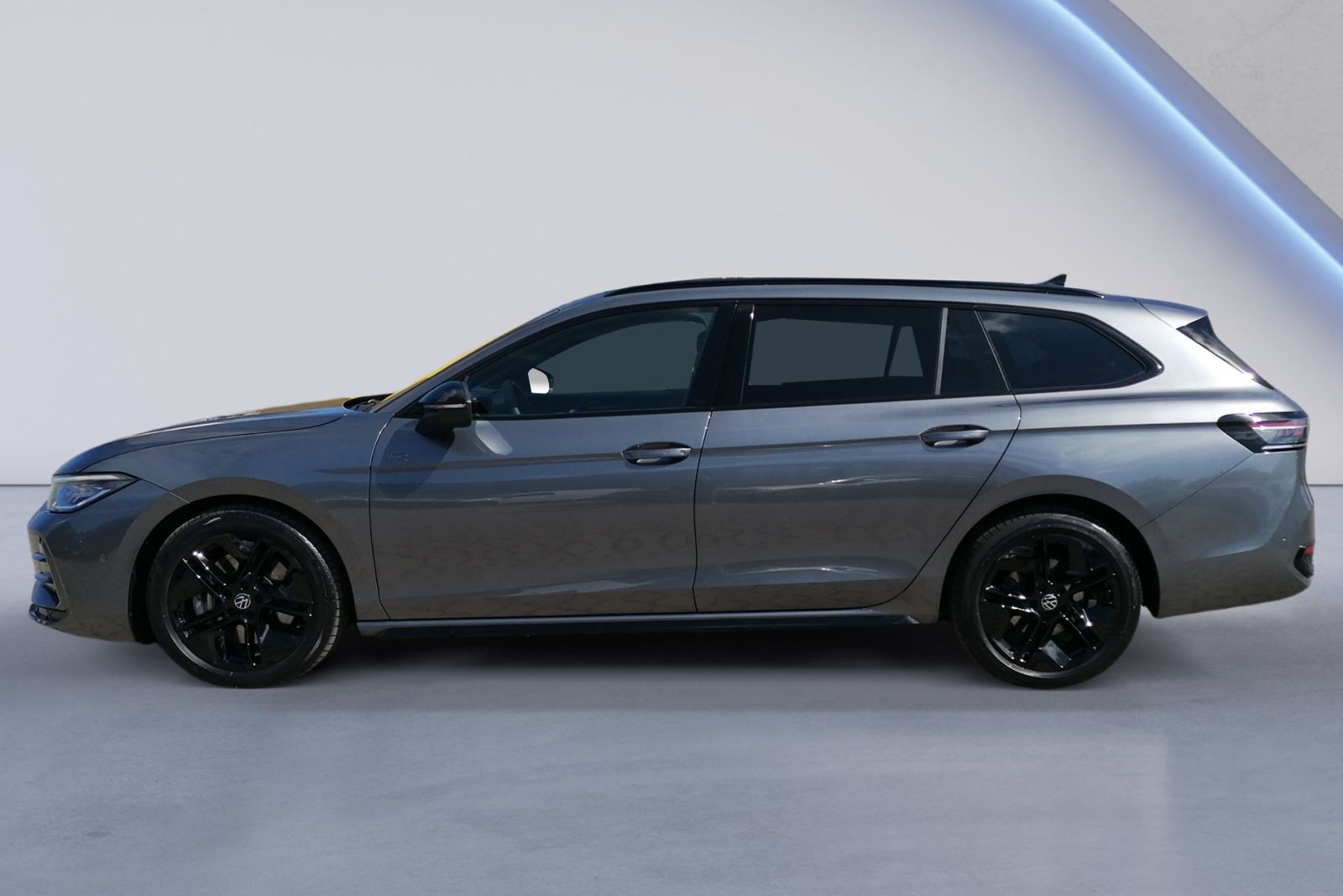 Passat R-Line 2.0 TDI 4MO STHZ+LEDER+AHK+PANO+