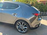 Mazda 3 2.0 SKYACTIV-X M-Hybrid -360°/BOSE/HeadUp - graue Mazda 3
