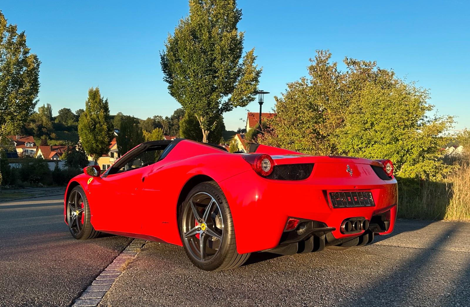 Ferrari 458 Spider*BRD*Power15! U-frei*5xCarbon*Lift*JBL