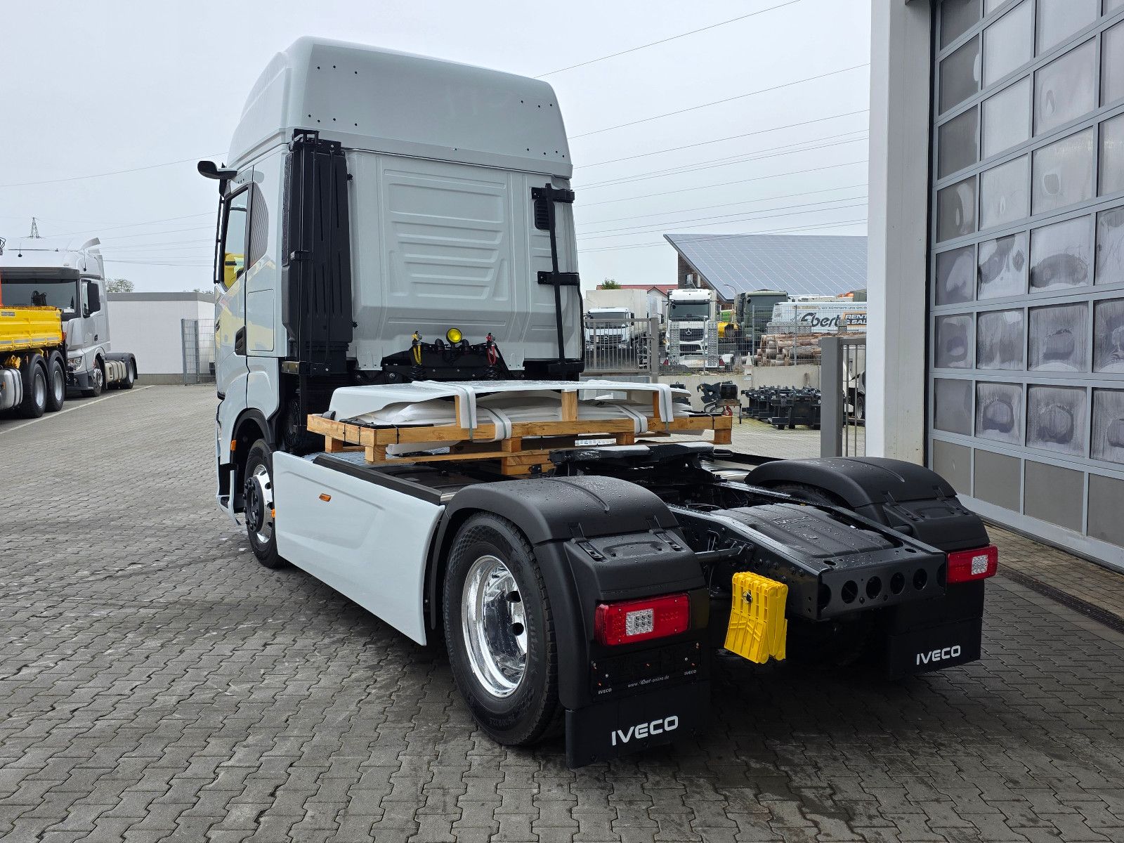 Fahrzeugabbildung Iveco AS440S58T/P, ADR Gefahrgut AT,EXII,EXIII,FL