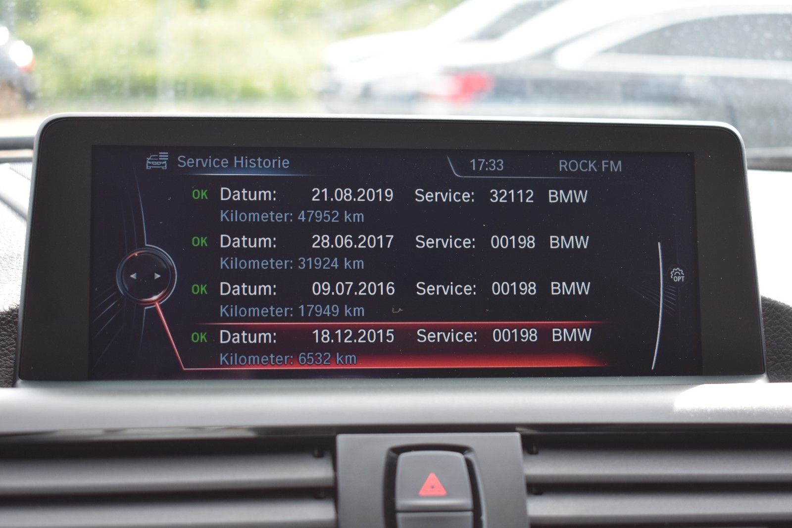 Fahrzeugabbildung BMW BMW M135i xDrive H&K 19 Zoll Navi Prof