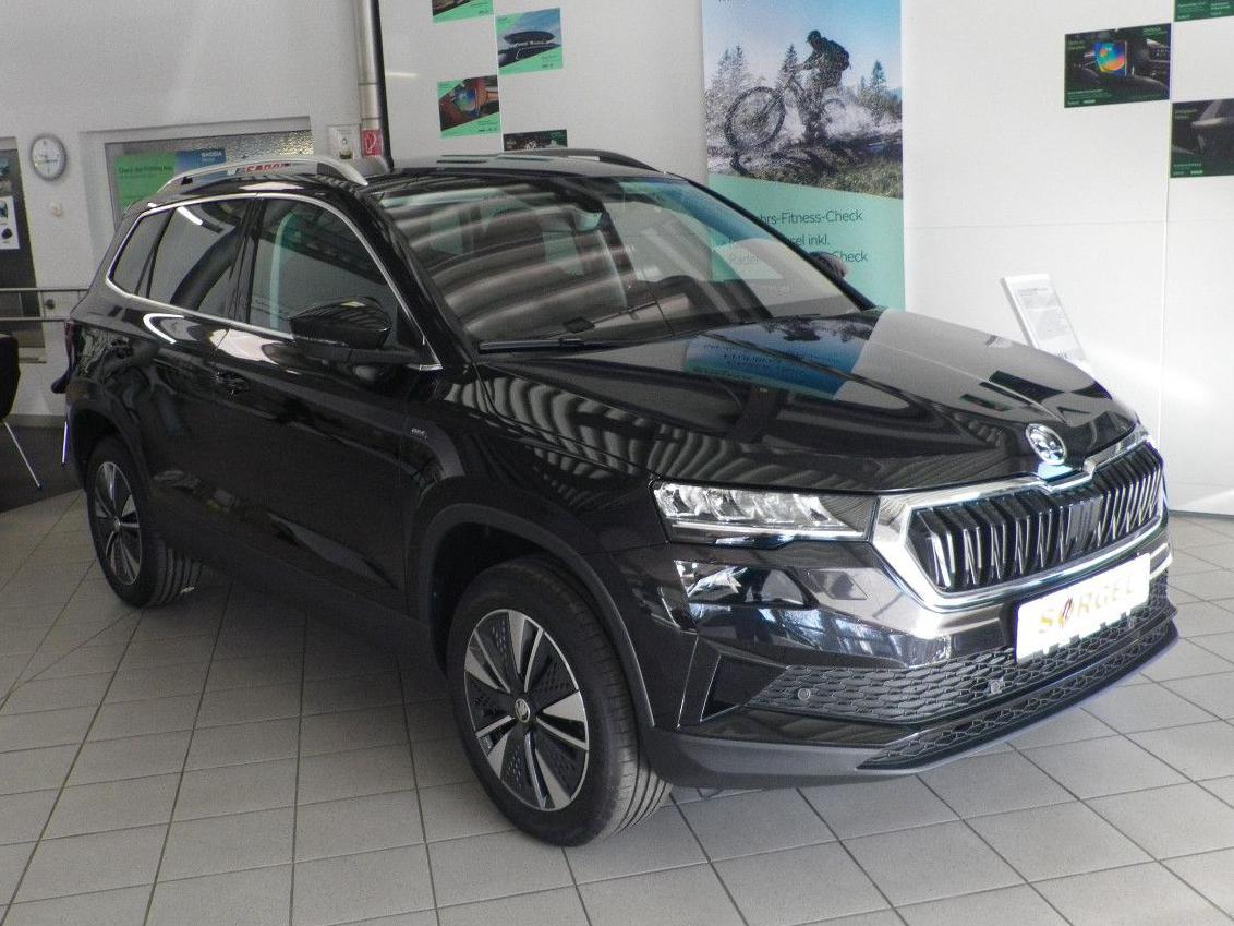 Skoda Karoq SELECTION 1.5TSI 110kW 150PS AHK KESSY LED