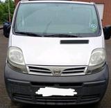 Nissan Primaster - Nissan Primera aus 2003 mit Diesel-Antrieb