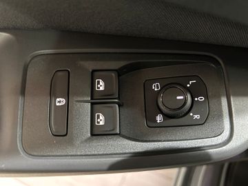 Ford Grand Tourneo Connect PHEV Titanium