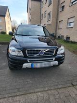 Volvo XC90 D4 7-Sitzer/2Hand (Unfal frei) - Volvo XC90 mit Diesel-Antrieb: 2.4