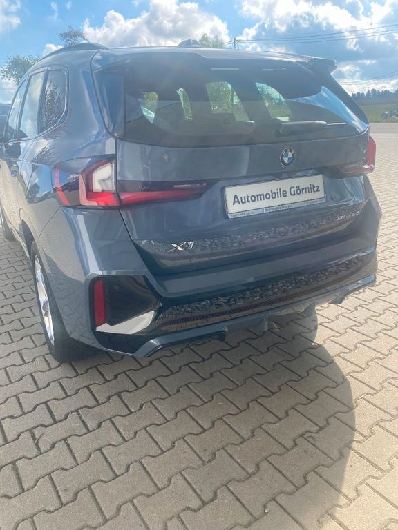 BMW X1 sDrive20 i M SPORT/H&K/SPORTSITZ ELEKT/AHK, Bild 4