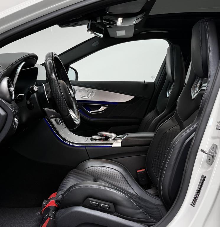 Mercedes-Benz C 63 AMG