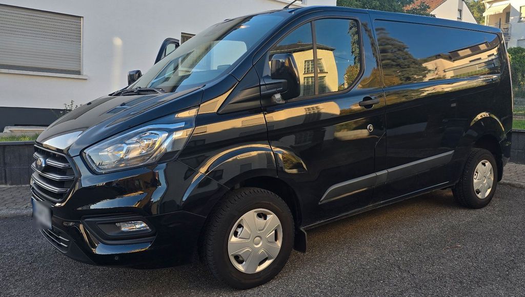 Image of Ford Transit Custom