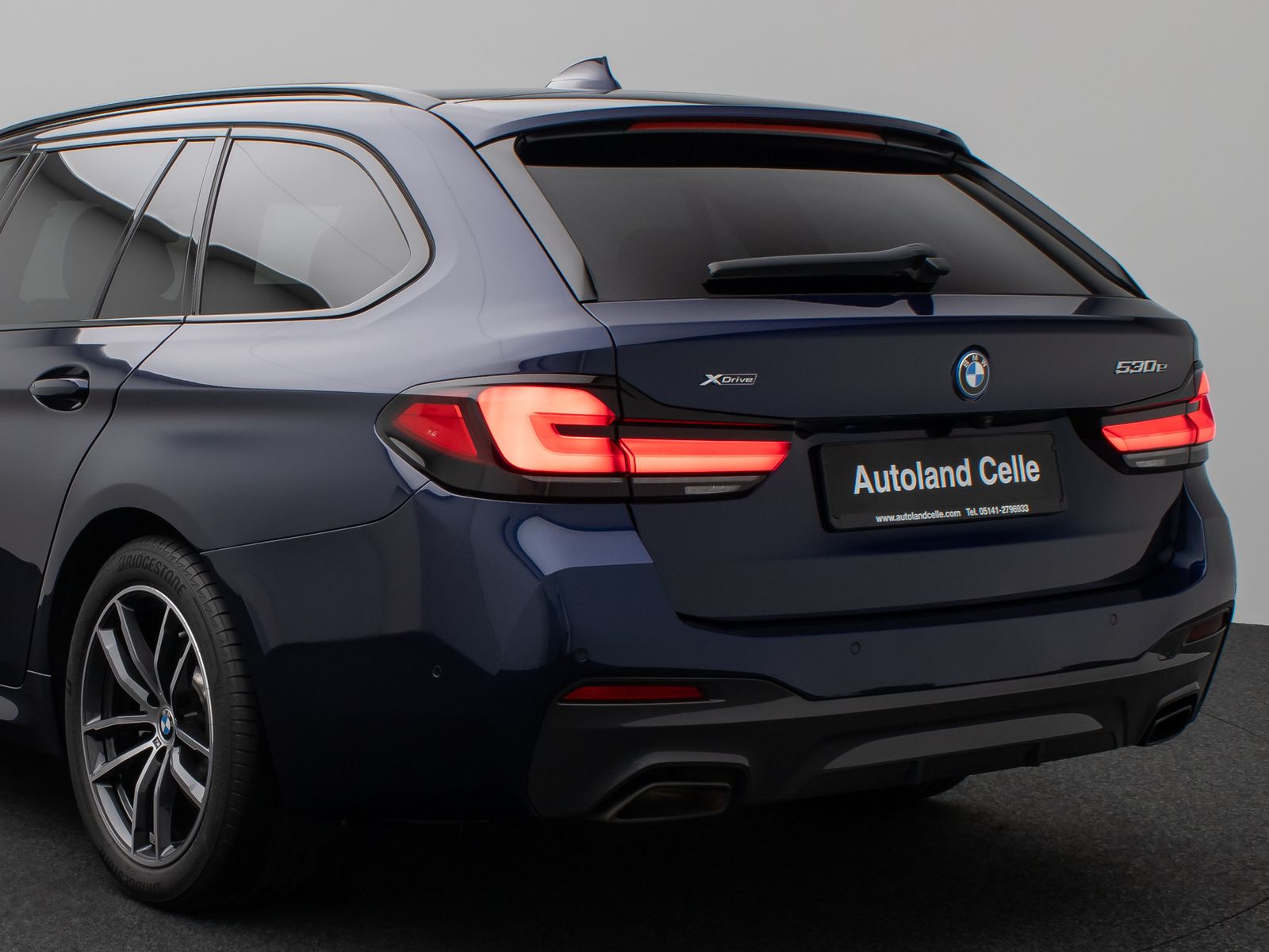 Fahrzeugabbildung BMW 530e xD M Sport Kamera H/K DAB Individual Alarm