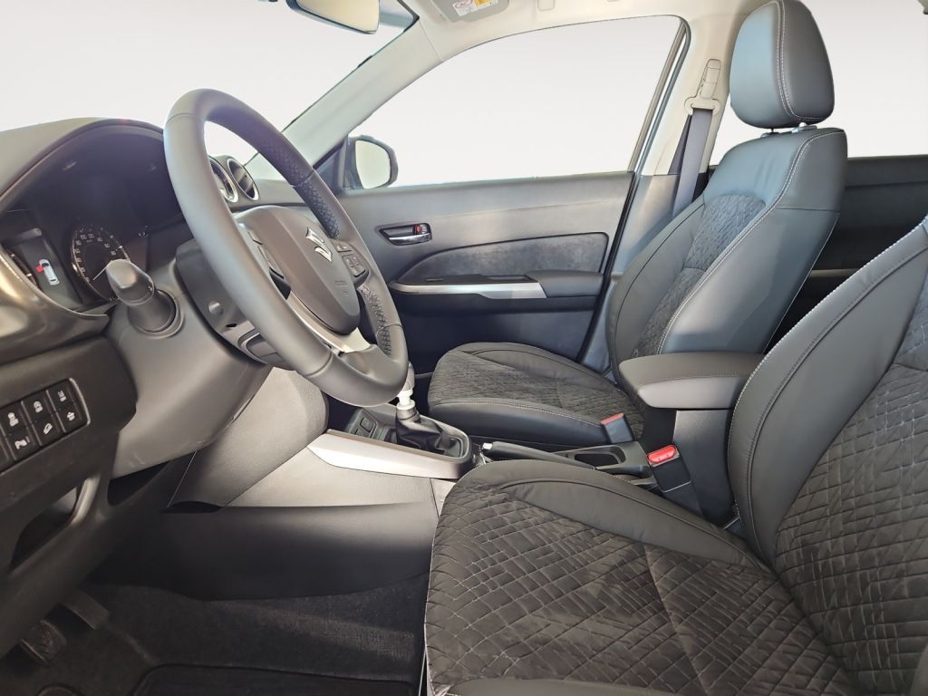 Fahrzeugabbildung Suzuki Vitara 1.4 Boosterjet Comfort + Navi Allrad SHZ