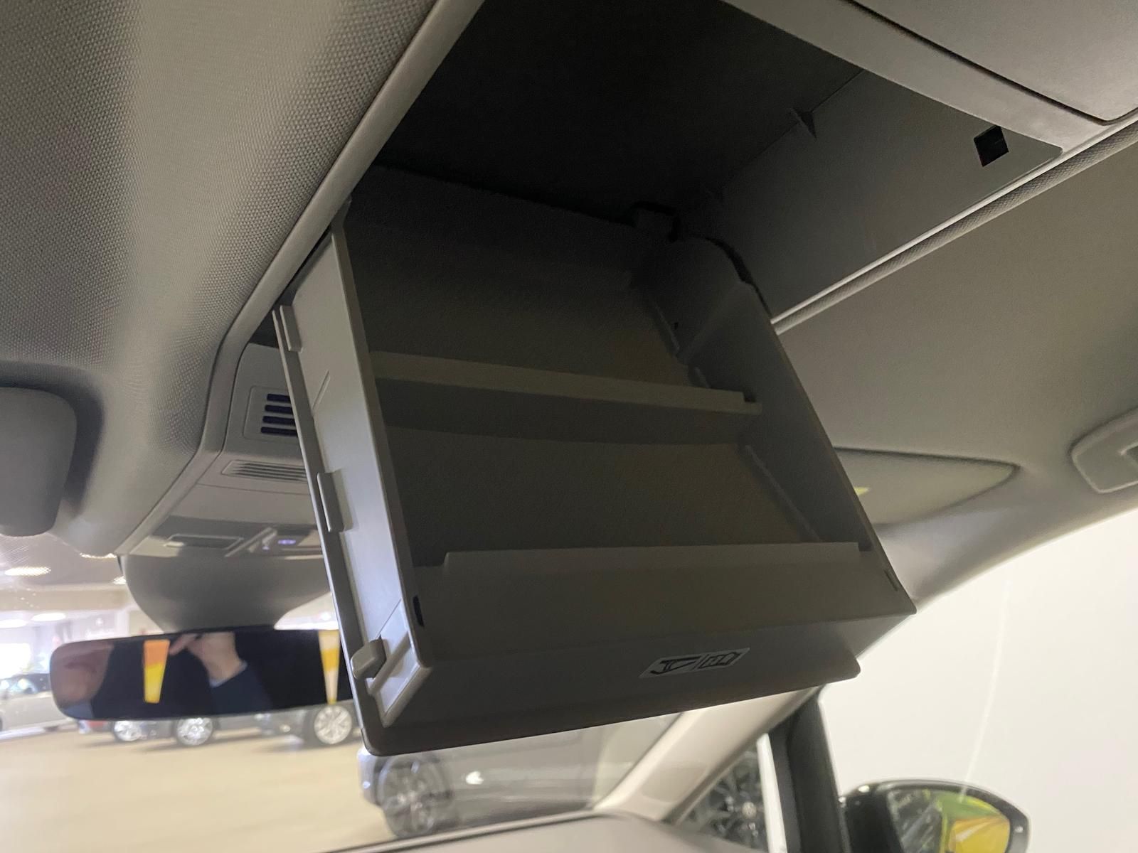 Fahrzeugabbildung Volkswagen Touran 1.5 TSI R-LINE COMFORTLINE DSG+ACC+AHK
