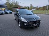 Peugeot 3008 1.6 THP Premium"Pano"Multi-Media" AHK - Peugeot 3008 Premium mit Benzin-Antrieb