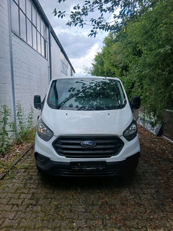 Image of Ford Transit Custom