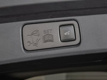 Ford Mustang Mach-E Basis AWD Stauassistent Kamera