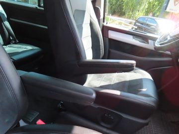 Fotografie 11 des VW T6 Multivan 2.0 TDi Highline 3000mm AHK DSG