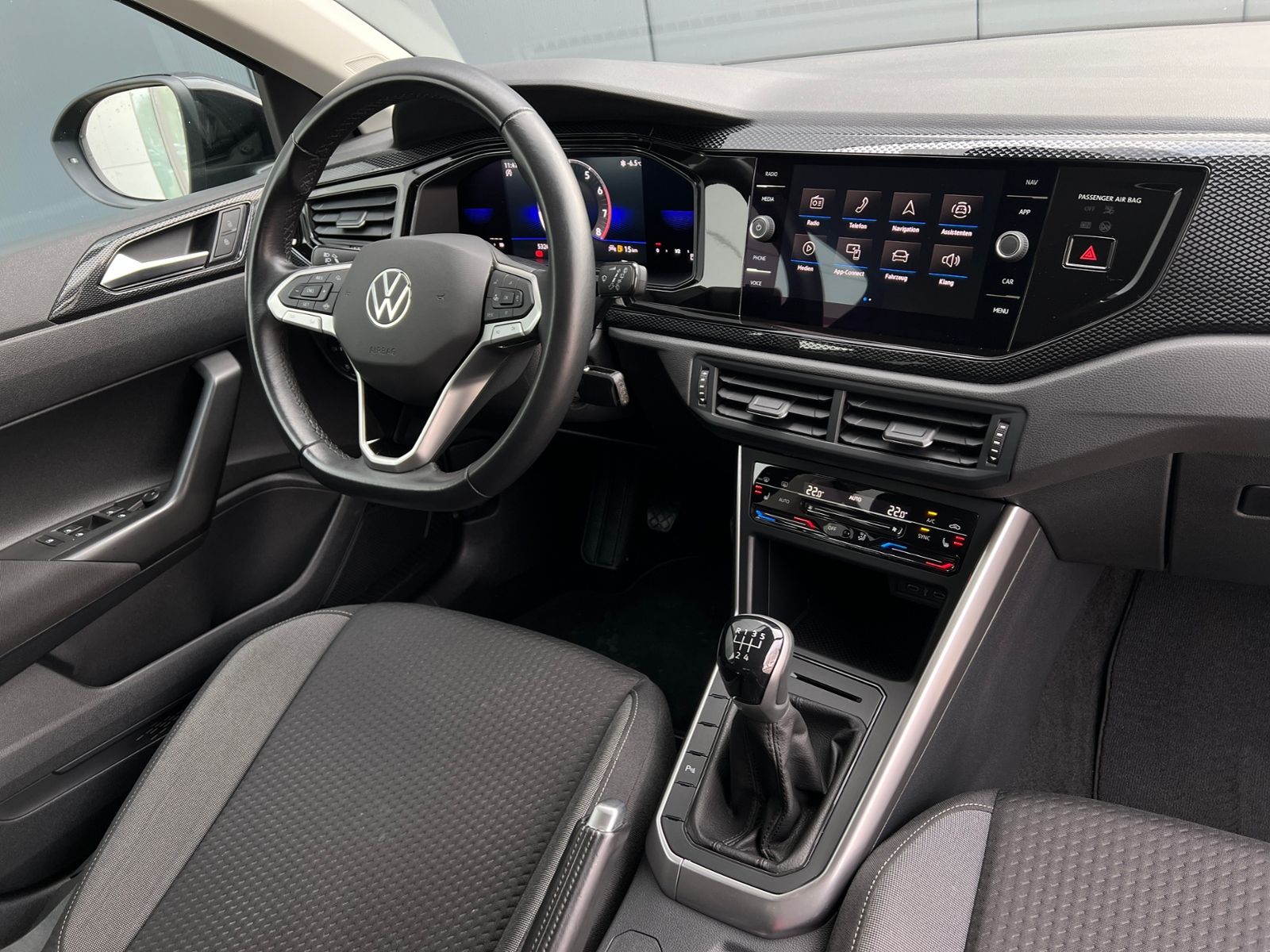 Fahrzeugabbildung Volkswagen Taigo 1.0 TSI Life *Rückfahrkamera, Einparkhilfe