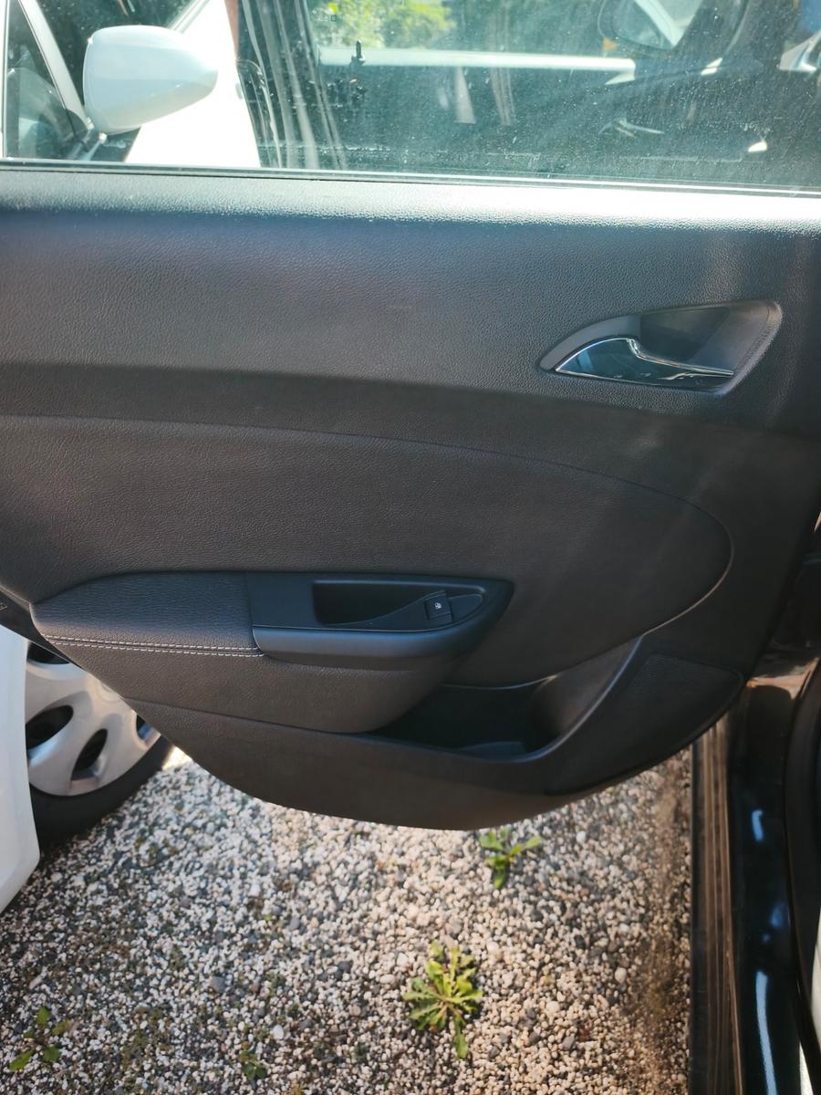 Opel Astra 2015 — photo 6