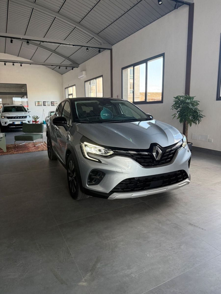 Other Renault Captur Full Hybrid E-Tech 145 CV Techno imagem 2