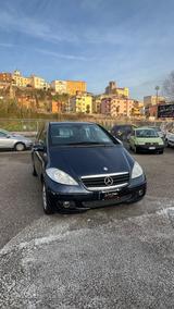 Mercedes-Benz Mercedes-benz A 170 Classic - blaue Mercedes-Benz A 170