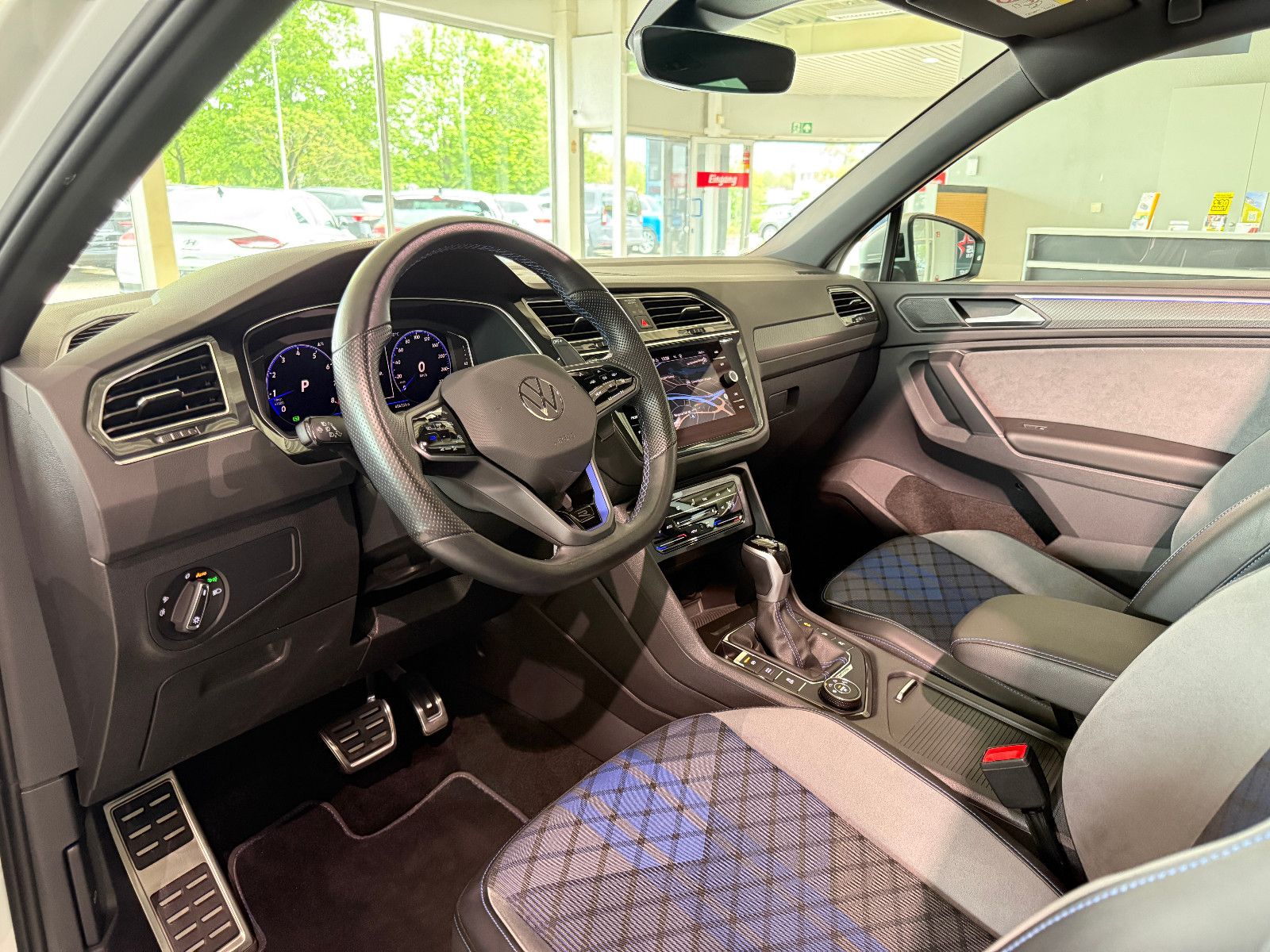 Volkswagen Tiguan R 4Motion IQ DSG LED PANO SHZ AHK foto 9