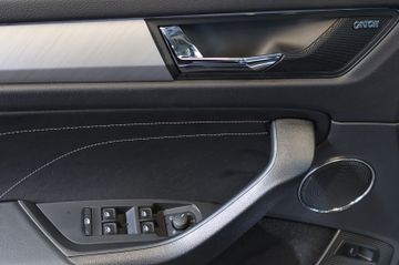 Skoda Kodiaq 2.0 TDI Ambition CANTON+AID+360°+PANO