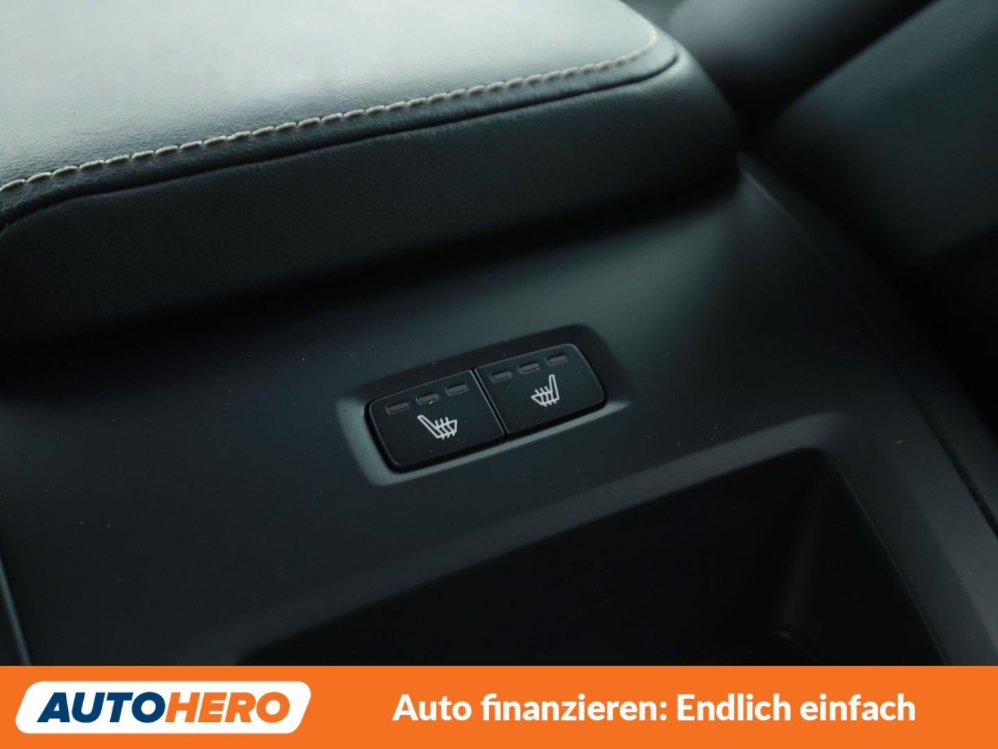 Volvo V60 2.0 T4 R-Design Aut.*NAVI*ACC*360CAM*HK*SHZ*