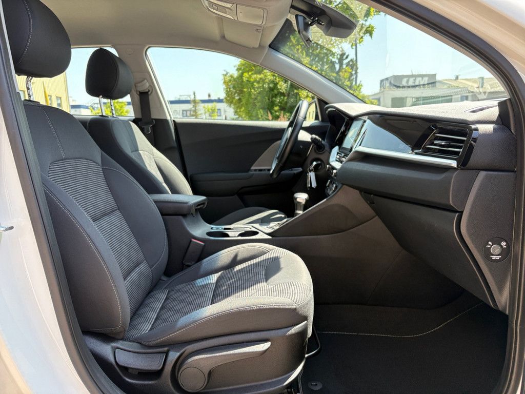 Fahrzeugabbildung Kia Niro 1.6 Plug-in Hybrid Edition 7