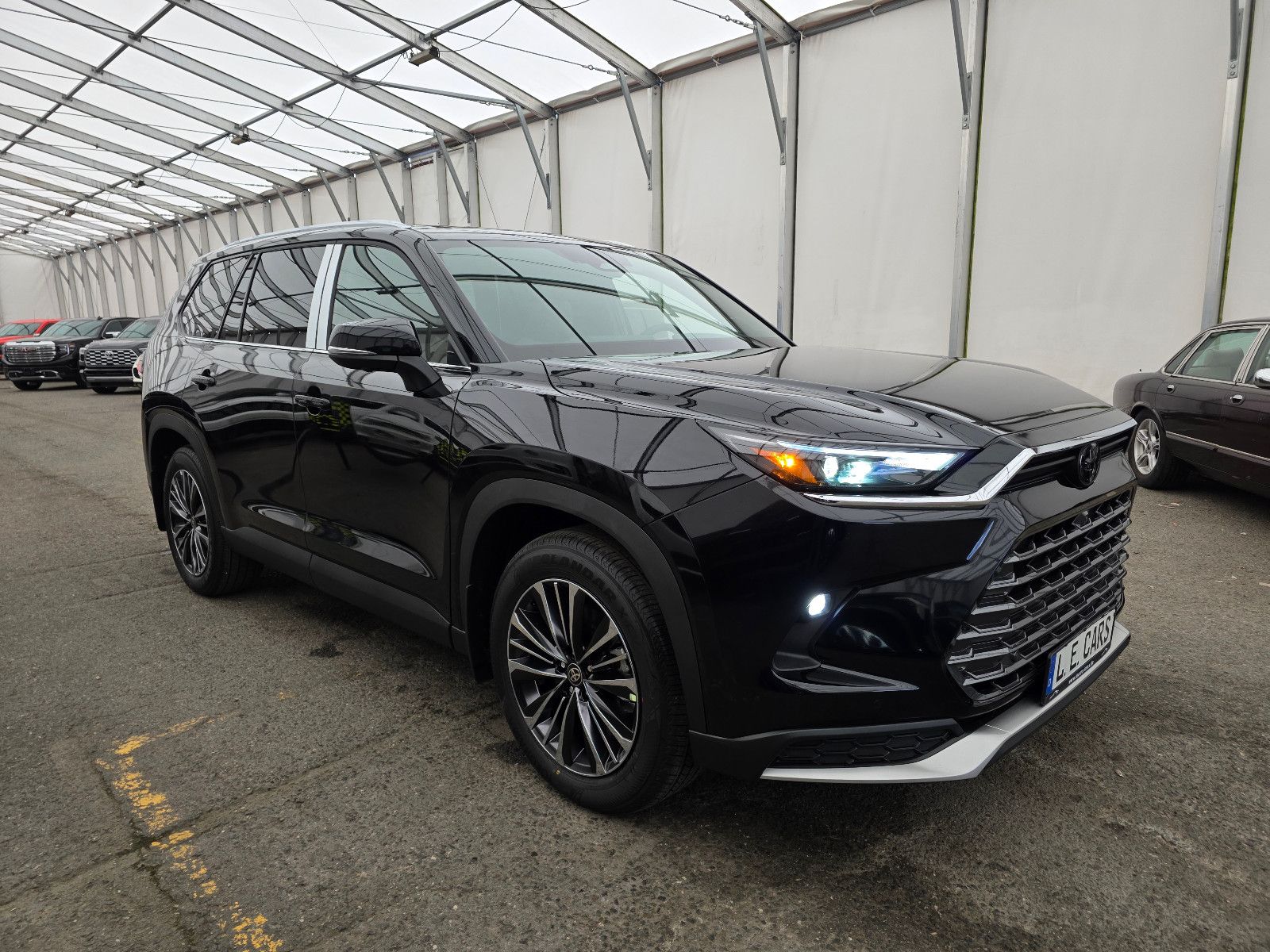 Fahrzeugabbildung Toyota GRAND Highlander Platinum Max T1: 68.000 EURO