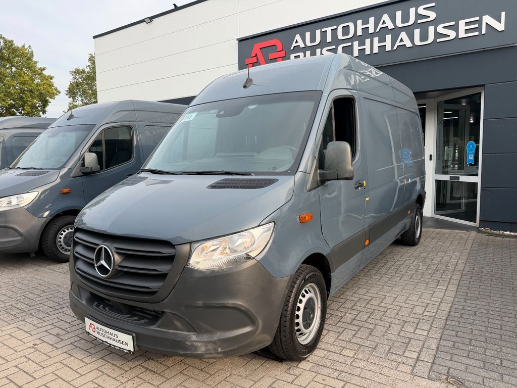 Image of Mercedes-Benz Sprinter