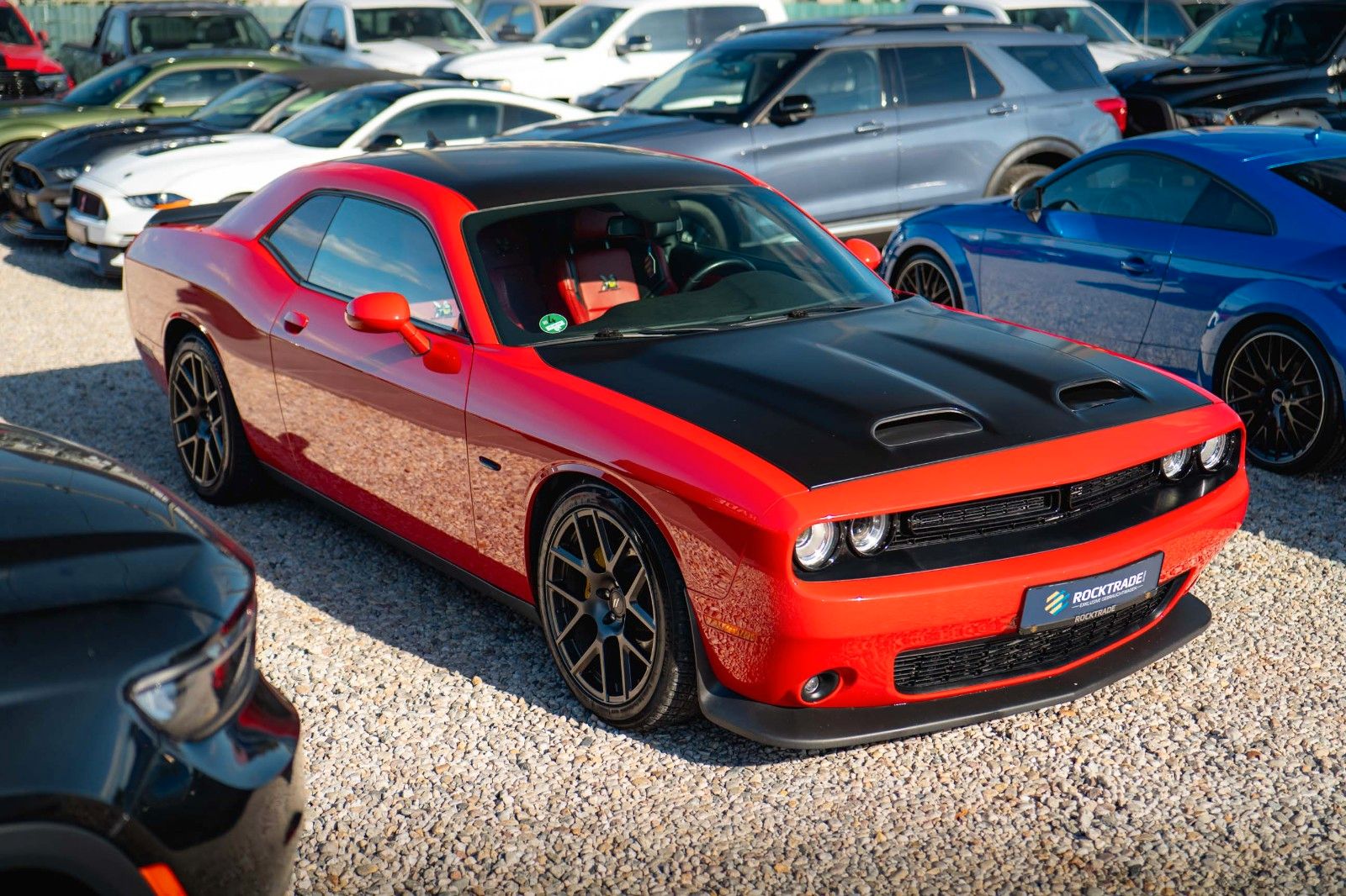 Fahrzeugabbildung Dodge Challenger 6.4 V8 SRT 392 R/T SCATPACK RED DEVIL