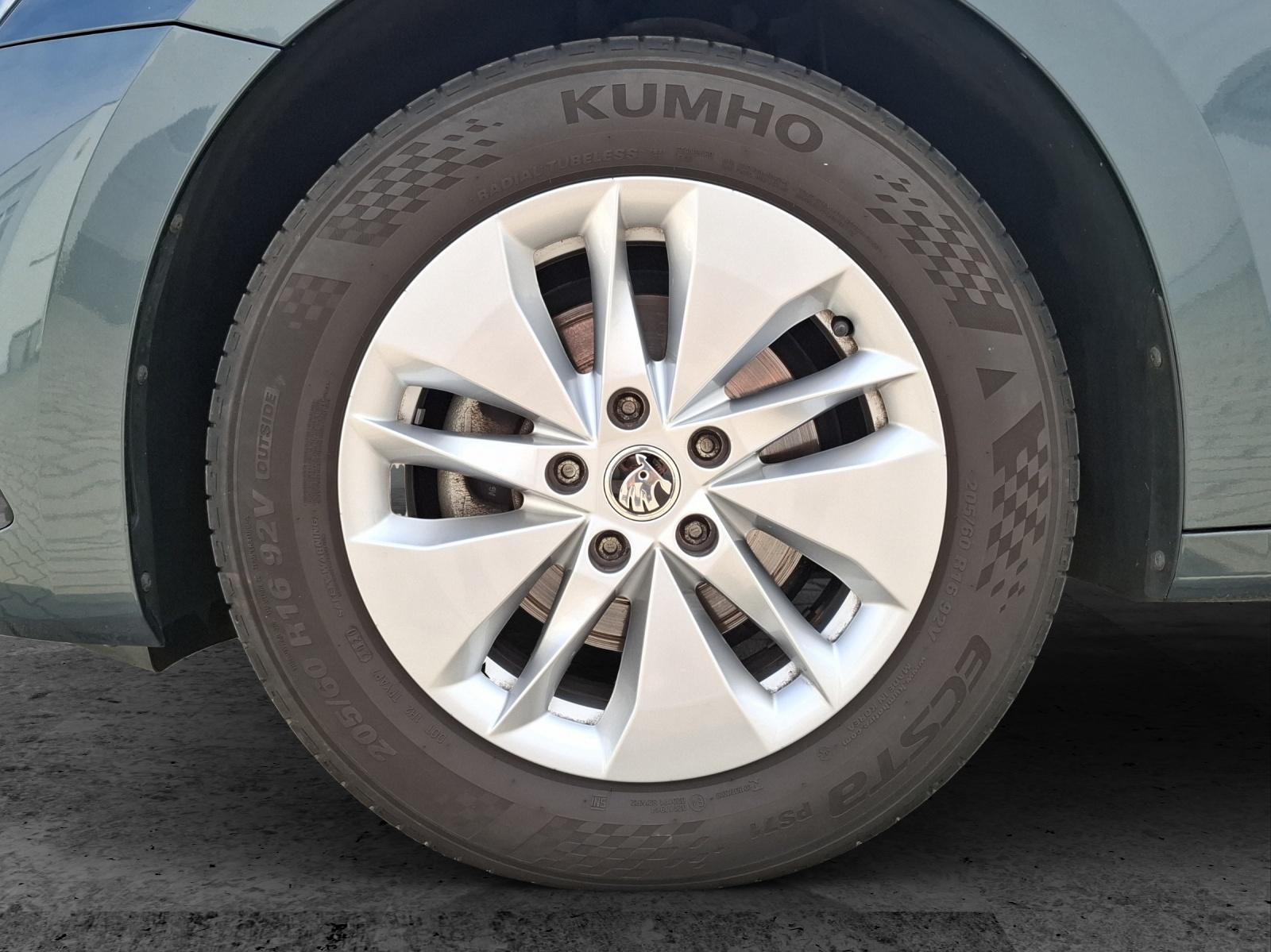 Skoda Octavia Combi TDI Ambition LED Navi ACC PDC SHZ, миниатюра 9