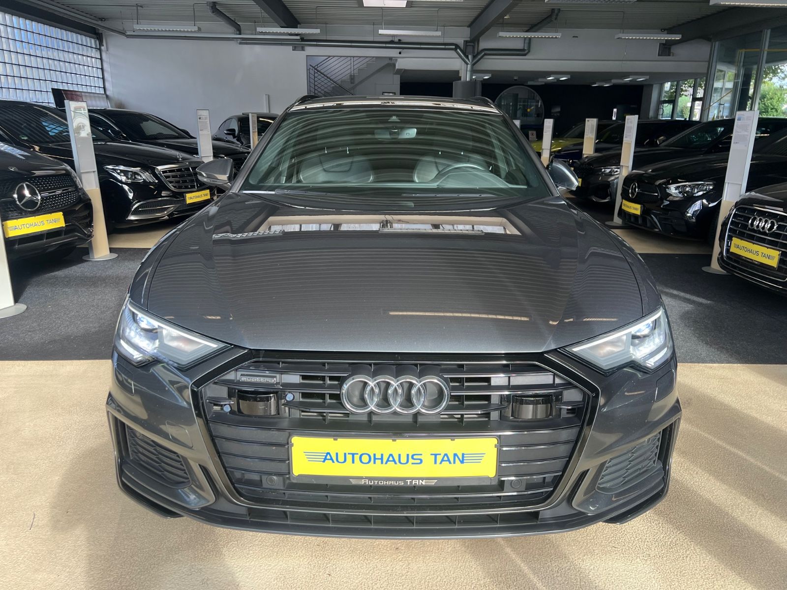 Fahrzeugabbildung Audi A6 Avant 40 TDI quattro sport S line *1.HAND*