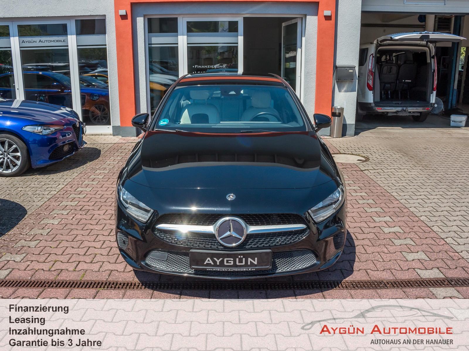 Mercedes-Benz A 160 Teilleder / Navi
